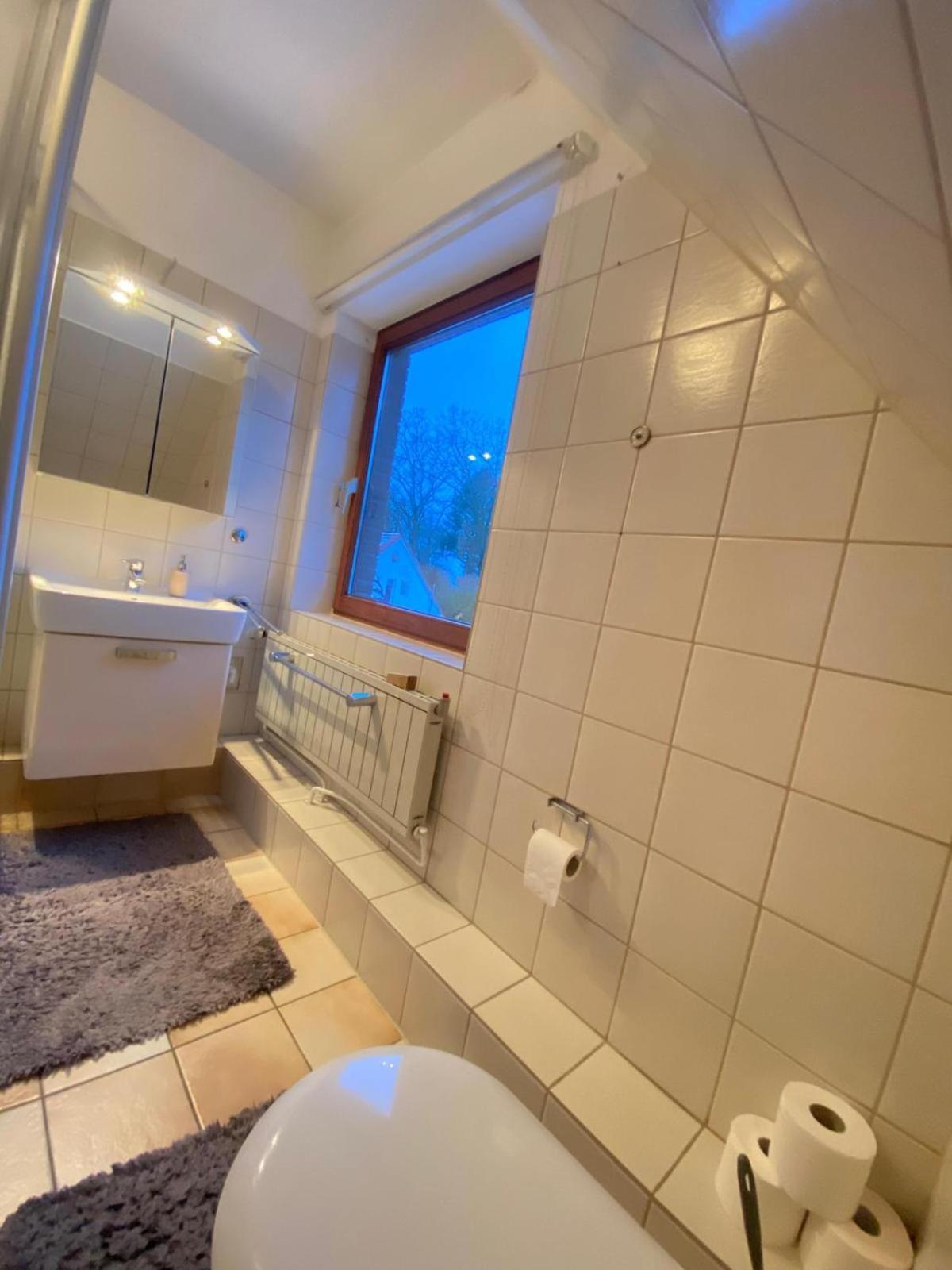 Gartenblick-Oase: Obergeschosswohnung In Hamburg Ngoại thất bức ảnh