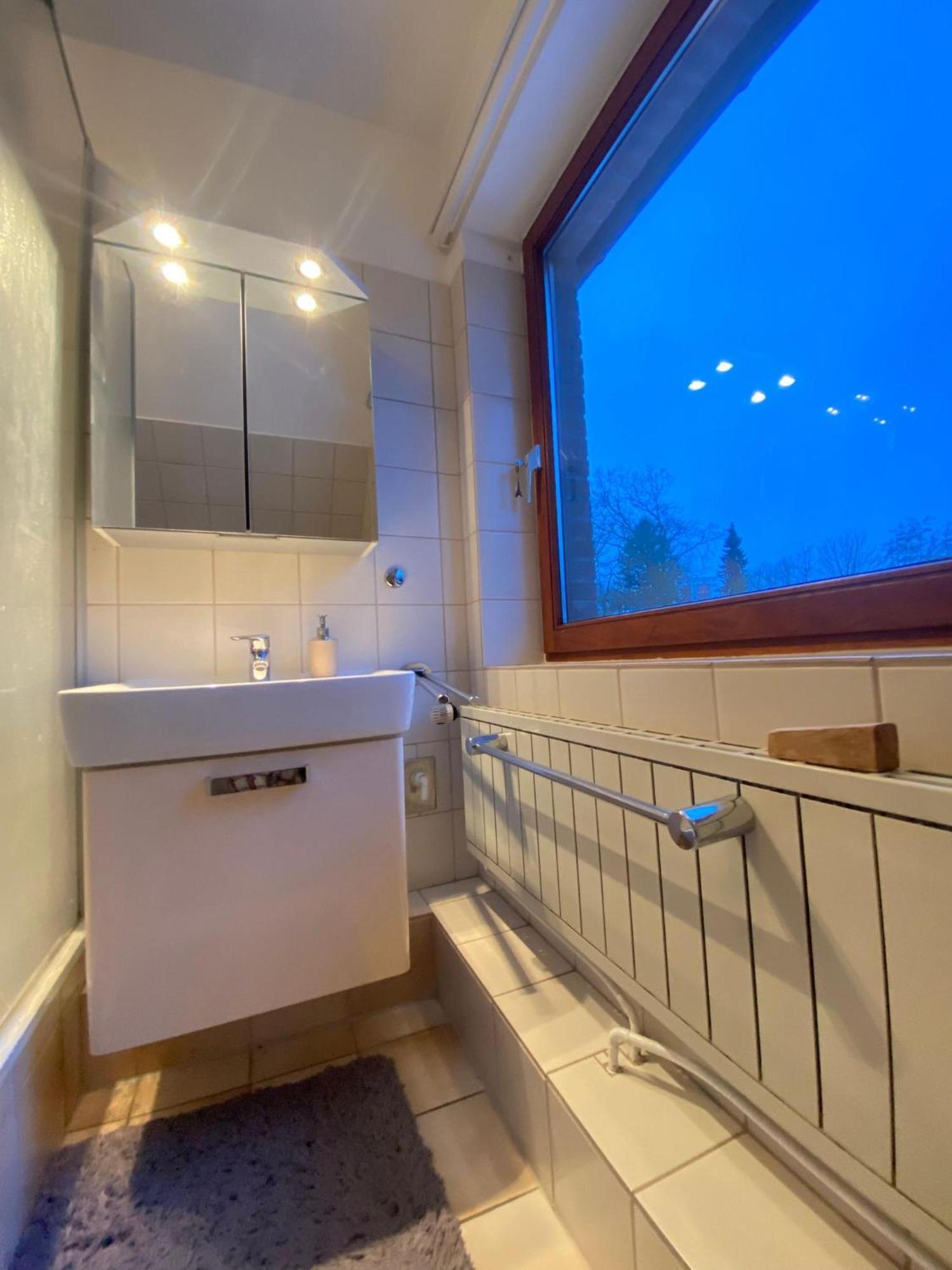 Gartenblick-Oase: Obergeschosswohnung In Hamburg Ngoại thất bức ảnh